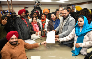 Drama continues over Chandigarh mayoral poll | drama,continues,over- True Scoop