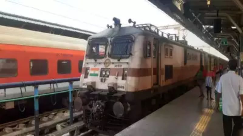 Punjab, Trending, Trains-Cancelled-Jalandhar, Trains-Cancelled-India, Indian-Railways-Jalandhar, Farmers-Protest-Rail-Tracks, Jalandhar-Railway-station, Jalandhar-Cantt-Station, Train-Jalandhar-Ambala, Punjab-Ambala-Trains- True Scoop