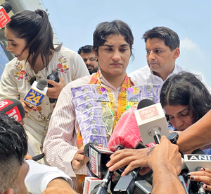 India, Trending | Vinesh Phogat receives emotional homecoming after Paris Olympics heartbreak- True Scoop