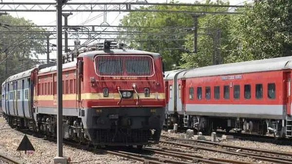 Indian Railways Cancels Trains, Indian Railways Cancels 22 Trains, passenger trains cancel, List of cancel trains, Punjab trains cancel, Uttar Pradesh train canceled, Train cancel December to February, Punjab News, India News, Punjab, India, Trending- True Scoop