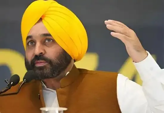 Punjab, Trending, CM Bhagwant Mann Green Initiative, Punjab Crop Residue Management, Punjab government, Chief Minister Bhagwant Singh Mann, Crop Residue Management loan scheme, Punjab government Crop Residue Management loan scheme, Punjab News- True Scoop