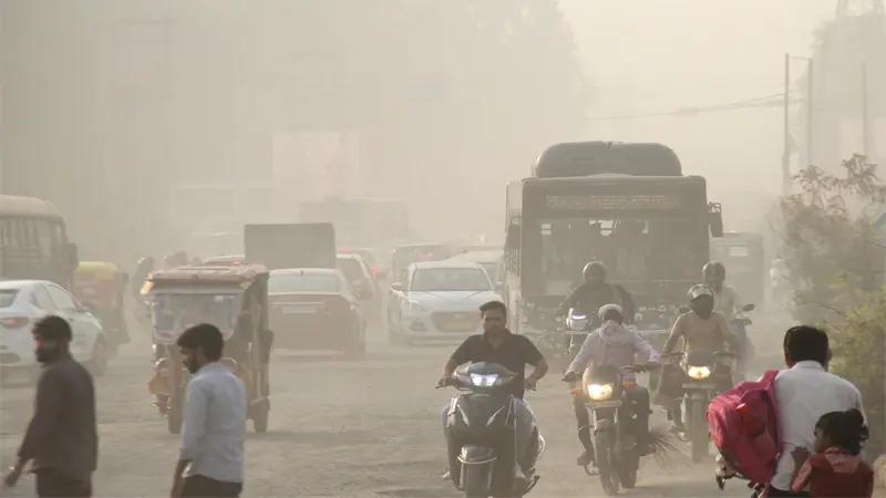 India, Trending, Delhi GRAP 4, What is GRAP 4, GRAP 4 GRAP 3 Difference, Delhi AQI Today, All about GRAP 4, Mundka AQI, Chandni Chowk AQI, Anand Vihar AQI, Delhi Air Pollution, Banned Activities List GRAP 4, Banned Activities List Delhi- True Scoop