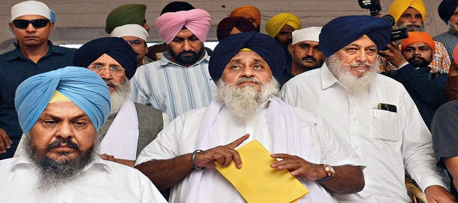 Punjab, Akal Takht sentences Sukhbir Badal, Golden Temple, Akal Takht Jathedar Giani Raghbir Singh, former Punjab Deputy Chief Minister, punjab news, daily punjab news, top punjab- True Scoop