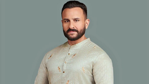 Saif Ali Khan attacked, Saif Ali Khan attackedUpdate, Kareena Kapoor Saif Ali Khan, Saif Ali Khan attacked In Mumbai, Saif Ali Khan attacked i latest update- True Scoop