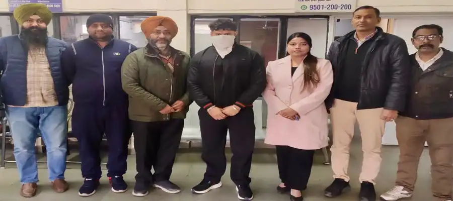 Vigilance arrest, bribe case, Jalandhar news, PCMS doctor, security guard, Rs 10000, bribe demand, Punjab vigilance, corruption arrest, latest news- True Scoop