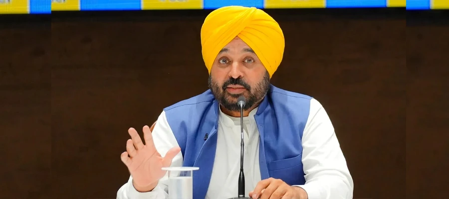 Bhagwant Mann, Bhagwant Mann Crackdown Against Corruption, Bhagwant Mann Order Against Corruption, Bhagwant Mann Punjab DC SSP Corruption, Punjab Bhagwant Mann Corruption, Punjab Transfer Postings, Punjab- True Scoop