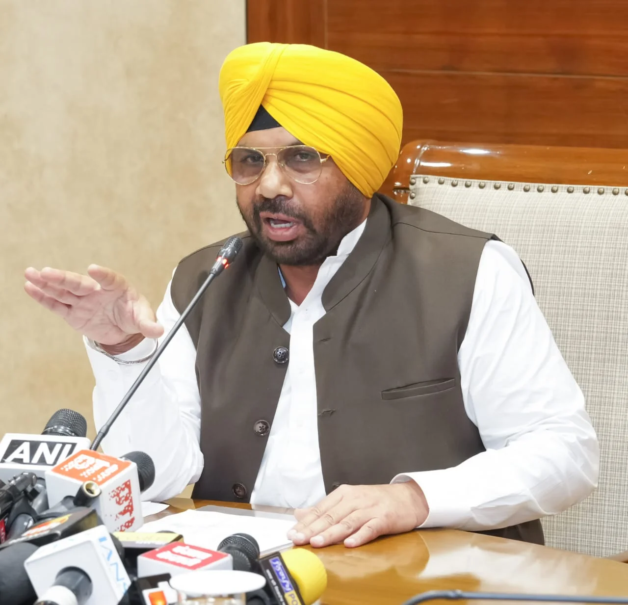 Punjab news, Punjab's power minister, Harbhajan Singh ETO, Chief Minister Bhagwant Singh Mann, Paddy season, Punjab's farmers, Direct Sowing of paddy, Latest news, Latest update- True Scoop
