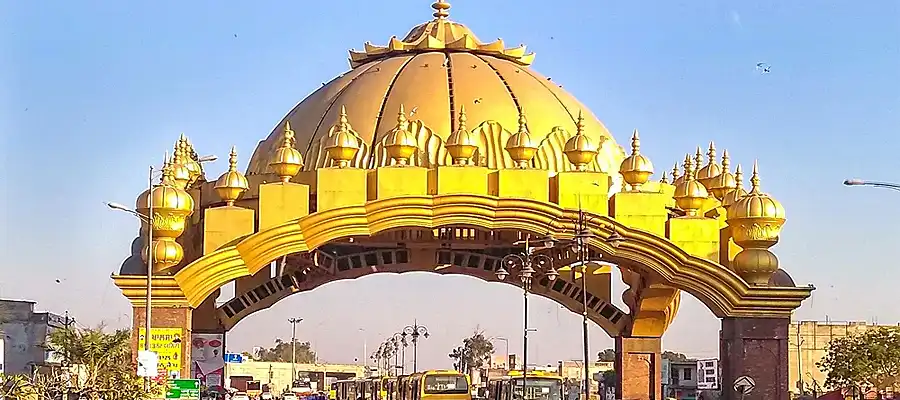Amritsar tourism, Impact of border tension on Amritsar, decline in Amritsar tourism, Amritsar tourism gearing up, Amritsar city, Golden Temple, Regenta Central Amritsar, Punjab, Extra Lens- True Scoop