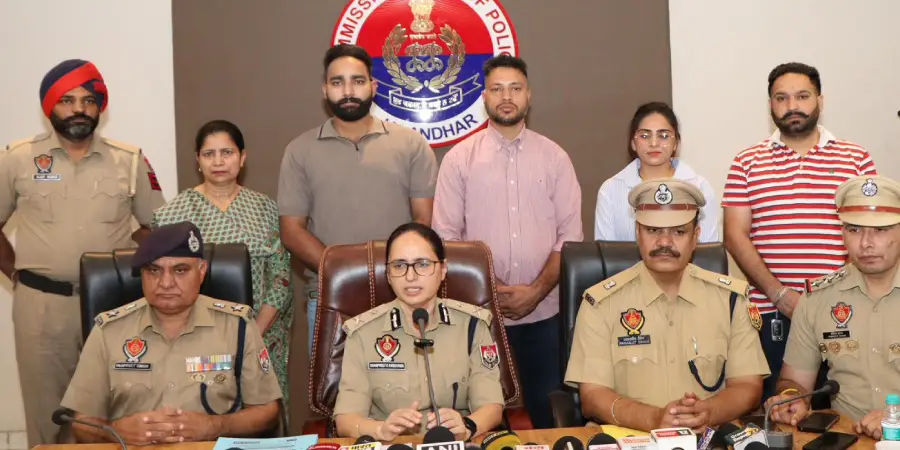 Jalandhar Drug Bust, Jalandhar CP Dhanpreet Kaur, Shivam Sodhi Jalandhar Drug Racket, Jalandhar News, Drug racket Lamma Pind Chowk Simran Enclave, Punjab- True Scoop