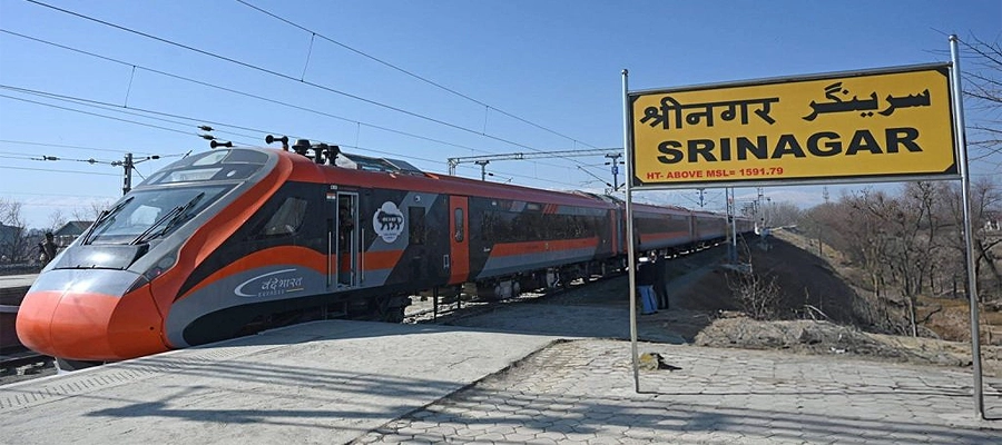 Vande Bharat Katra to Srinagar, Vande Bharat Srinagar Update, Vande Bharat Katra Srinagar Update, Vande Bharat Srinagar Inauguration Date, Vande Bharat Srinagar Ticket price, Vande Bharat Srinagar Schedule, India, Trending- True Scoop