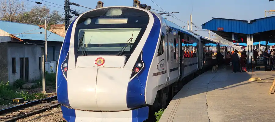 Amritsar-Delhi Vande Bharat Express, Amritsar Delhi Vande Bharat Expess Schedule, Amritsar-Delhi Vande Bharat Express New Coaches, Amritsar-Delhi Vande Bharat Express Expansion, Punjab Vande Bharat Express, Punjab- True Scoop