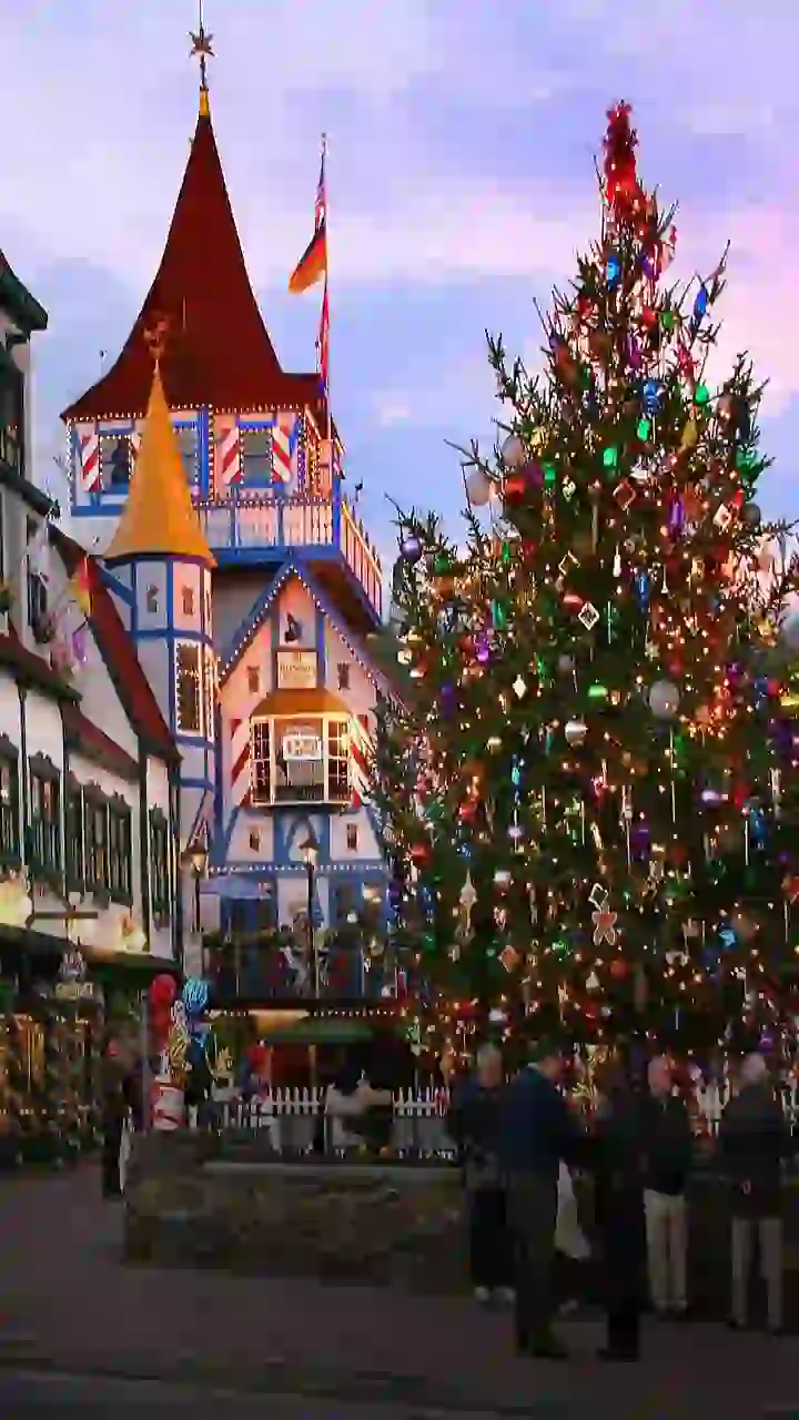 Christmas destinations,Zurich,Switzerland,Dublin,Ireland,Munich,Germany,Prague,Czech Republic,Bondi Beach,Australia,The Vatican,Italy,New York City,USA,Bethlehem,West Bank,Finland | Top 10 Christmas holiday destinations in the world